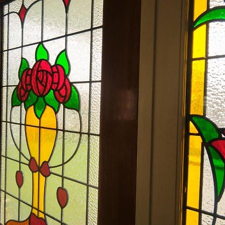 Victorian Designs - Spacious Home In Rotorua Central Exterior foto